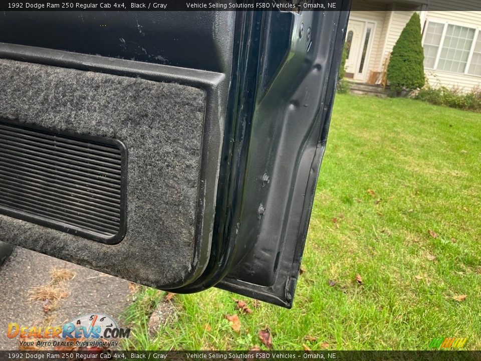 1992 Dodge Ram 250 Regular Cab 4x4 Black / Gray Photo #10