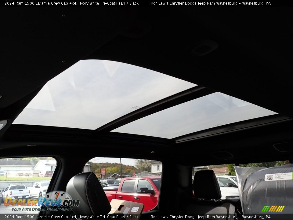 Sunroof of 2024 Ram 1500 Laramie Crew Cab 4x4 Photo #17