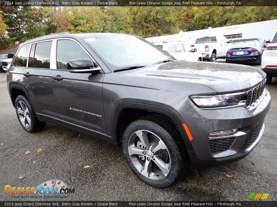 Front 3/4 View of 2024 Jeep Grand Cherokee 4XE Photo #8