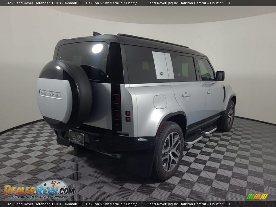 2024 Land Rover Defender 110 X-Dynamic SE Hakuba Silver Metallic / Ebony Photo #2