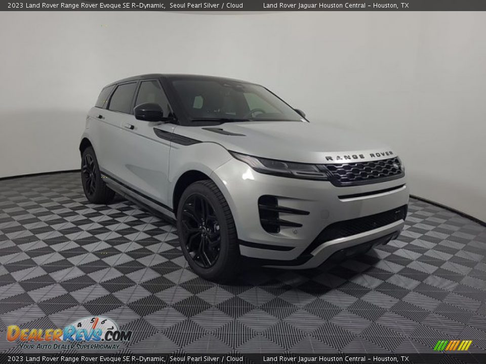Front 3/4 View of 2023 Land Rover Range Rover Evoque SE R-Dynamic Photo #12