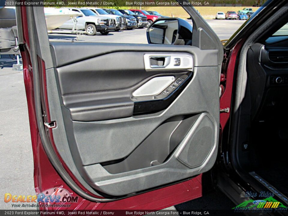 Door Panel of 2023 Ford Explorer Platinum 4WD Photo #10