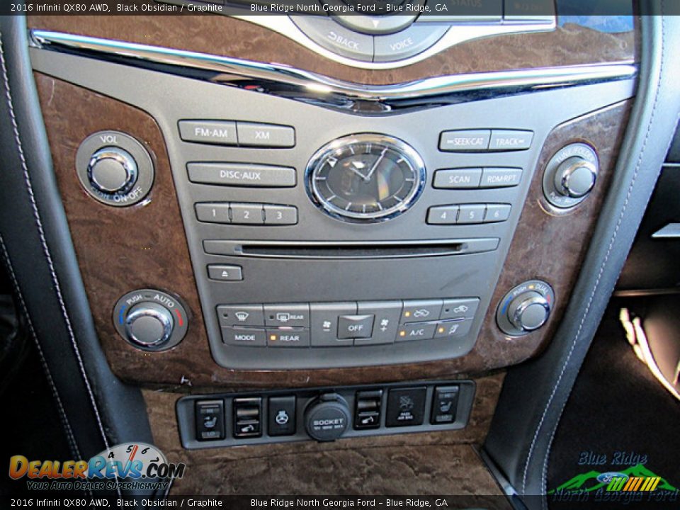 Controls of 2016 Infiniti QX80 AWD Photo #23