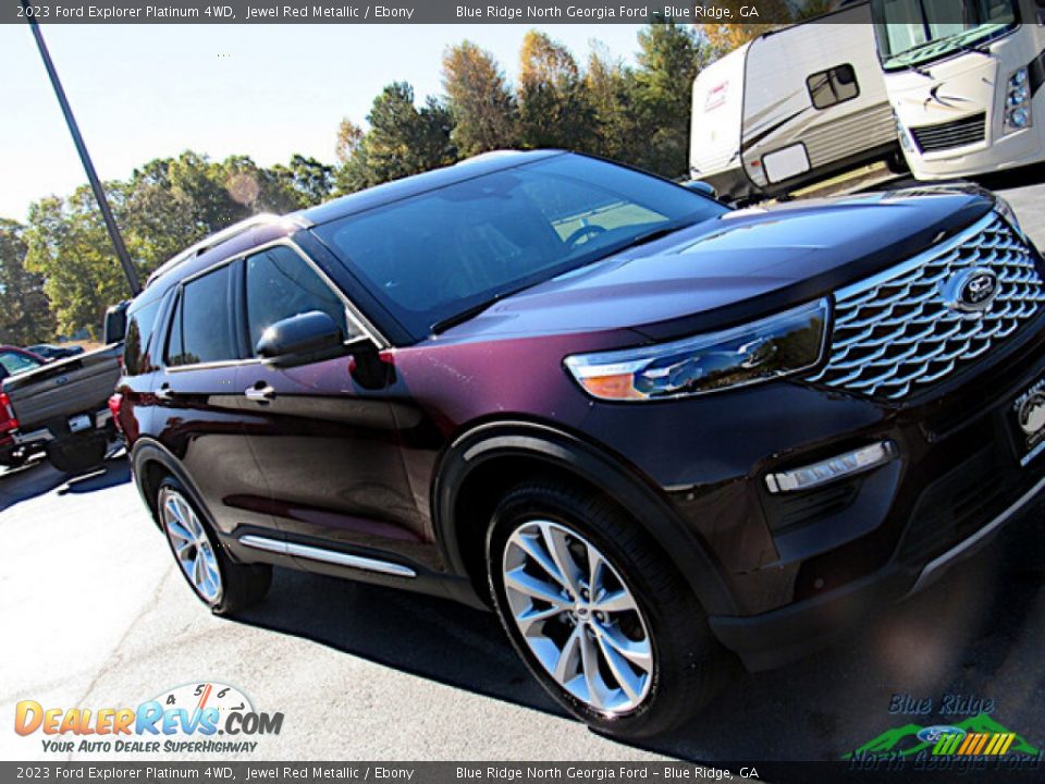 2023 Ford Explorer Platinum 4WD Jewel Red Metallic / Ebony Photo #26