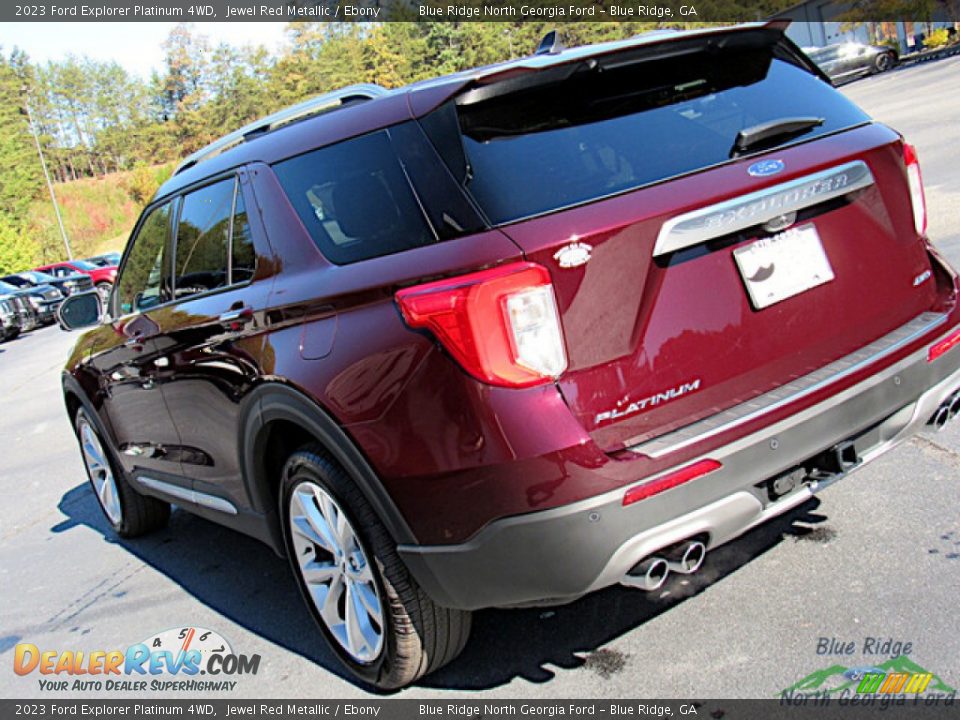 2023 Ford Explorer Platinum 4WD Jewel Red Metallic / Ebony Photo #28