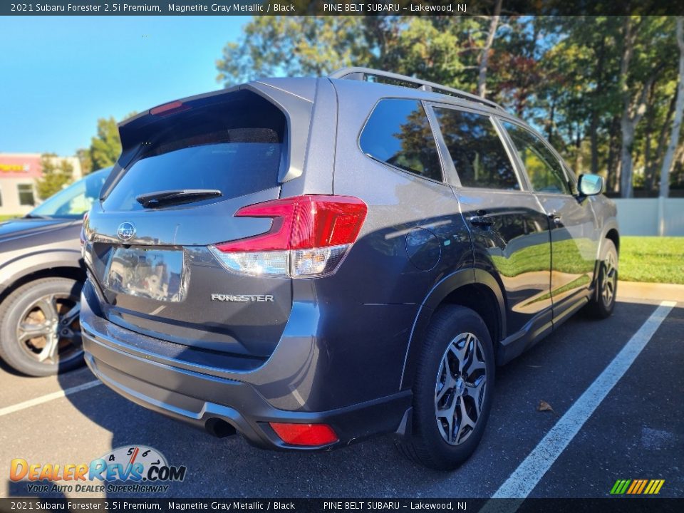 2021 Subaru Forester 2.5i Premium Magnetite Gray Metallic / Black Photo #3