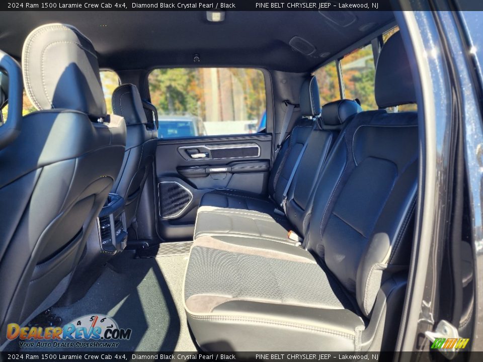 2024 Ram 1500 Laramie Crew Cab 4x4 Diamond Black Crystal Pearl / Black Photo #7
