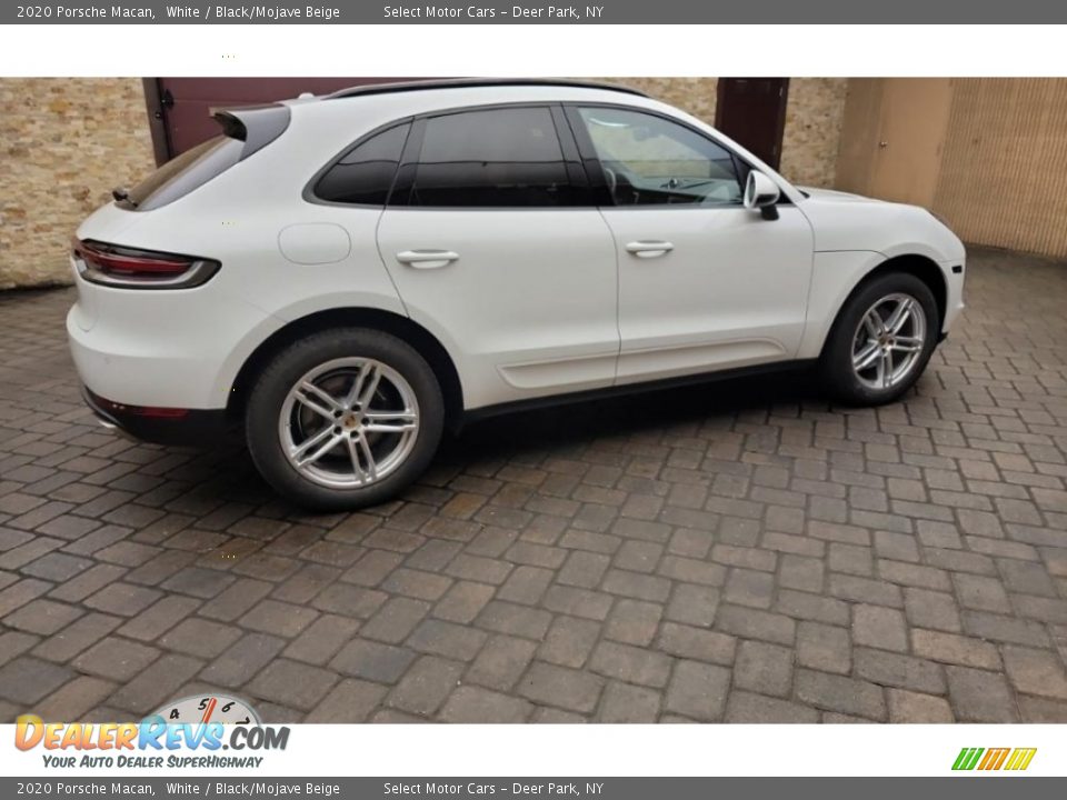 2020 Porsche Macan White / Black/Mojave Beige Photo #5