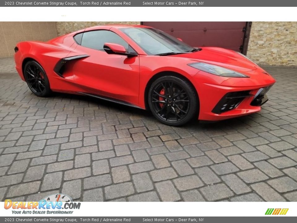 Front 3/4 View of 2023 Chevrolet Corvette Stingray Coupe Photo #5