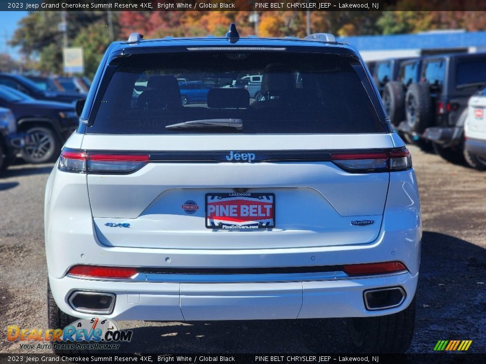 2023 Jeep Grand Cherokee Summit Reserve 4XE Bright White / Global Black Photo #6