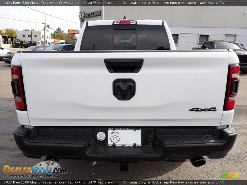 2023 Ram 1500 Classic Tradesman Crew Cab 4x4 Bright White / Black Photo #4