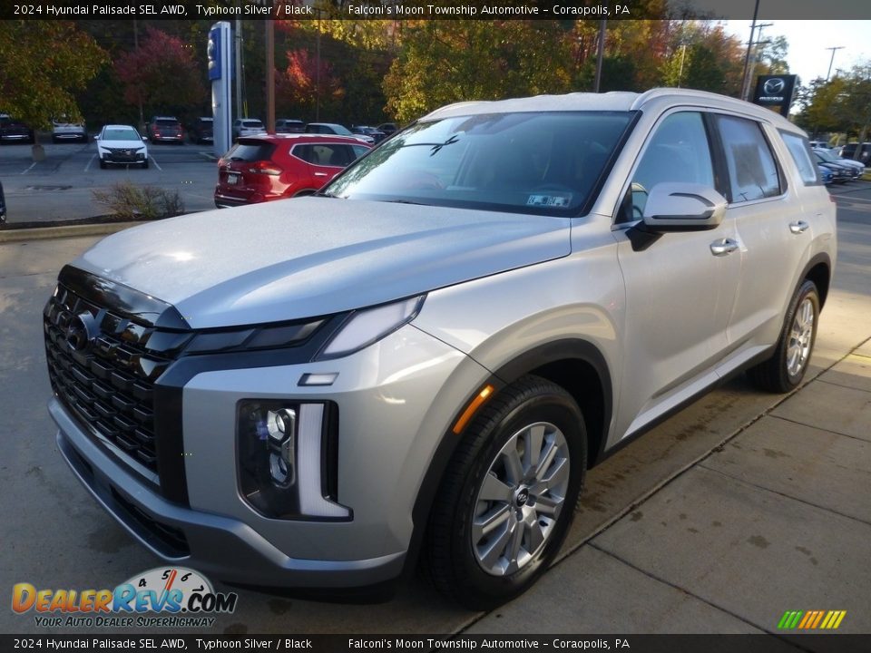 Typhoon Silver 2024 Hyundai Palisade SEL AWD Photo #7