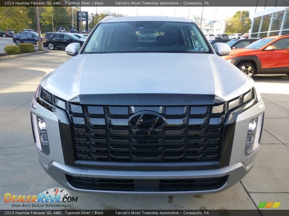 Typhoon Silver 2024 Hyundai Palisade SEL AWD Photo #8