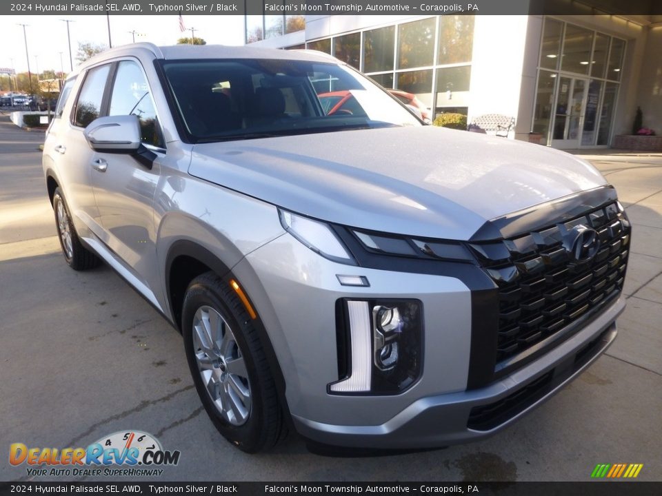 Typhoon Silver 2024 Hyundai Palisade SEL AWD Photo #9