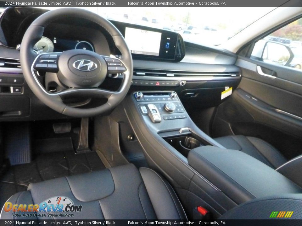 Front Seat of 2024 Hyundai Palisade Limited AWD Photo #13