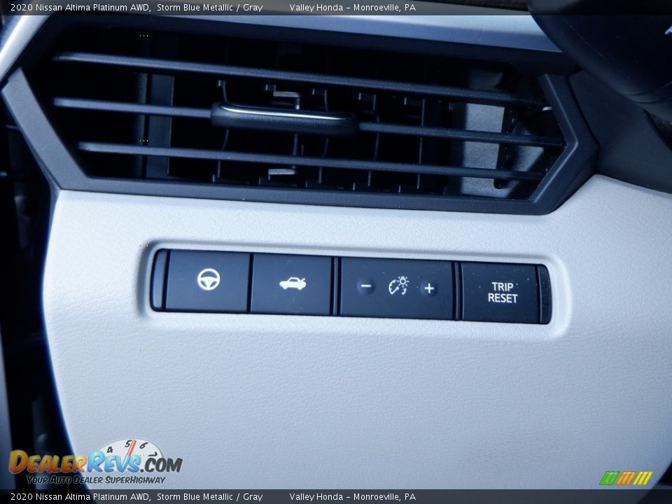 Controls of 2020 Nissan Altima Platinum AWD Photo #16
