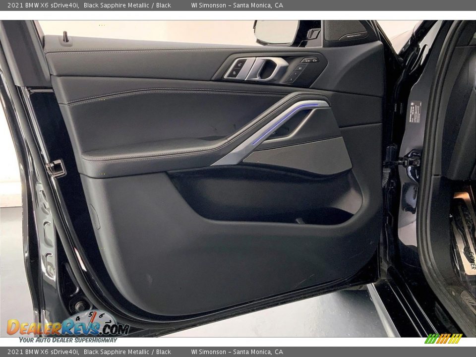 Door Panel of 2021 BMW X6 sDrive40i Photo #26