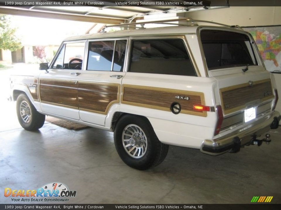 Bright White 1989 Jeep Grand Wagoneer 4x4 Photo #1