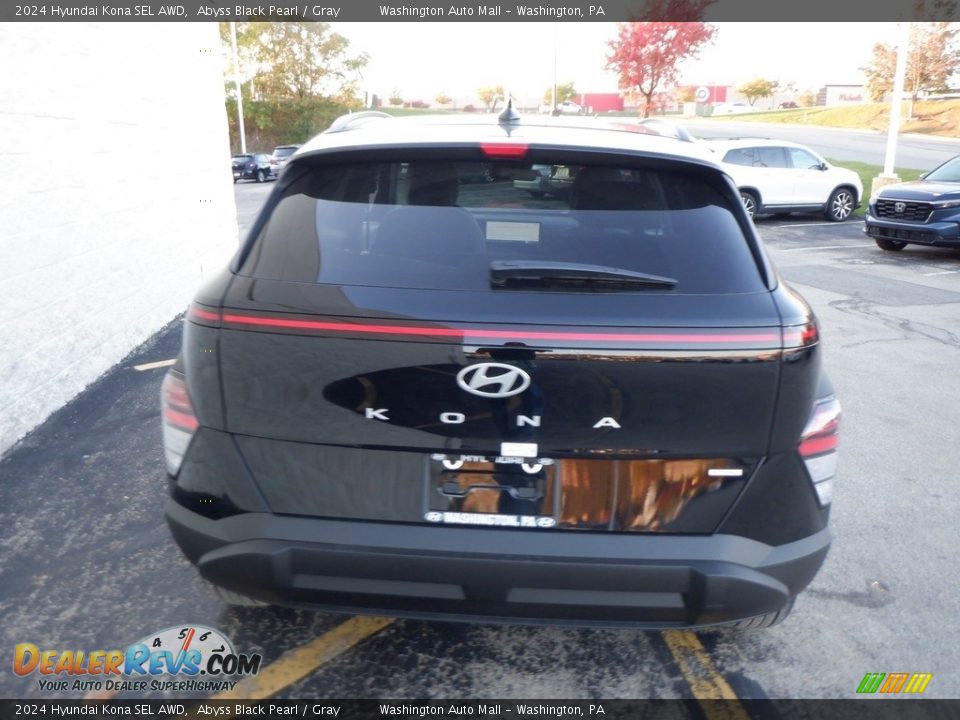 2024 Hyundai Kona SEL AWD Abyss Black Pearl / Gray Photo #5