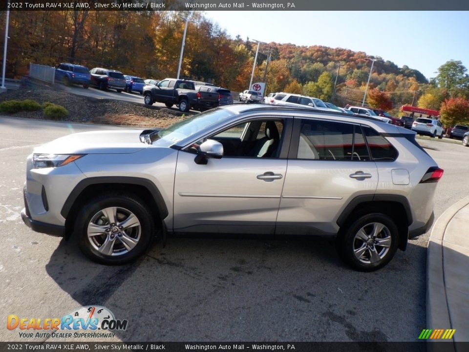 Silver Sky Metallic 2022 Toyota RAV4 XLE AWD Photo #6