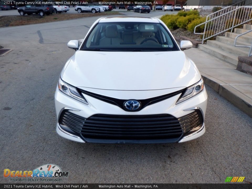 2021 Toyota Camry XLE Hybrid Wind Chill Pearl / Ash Photo #5