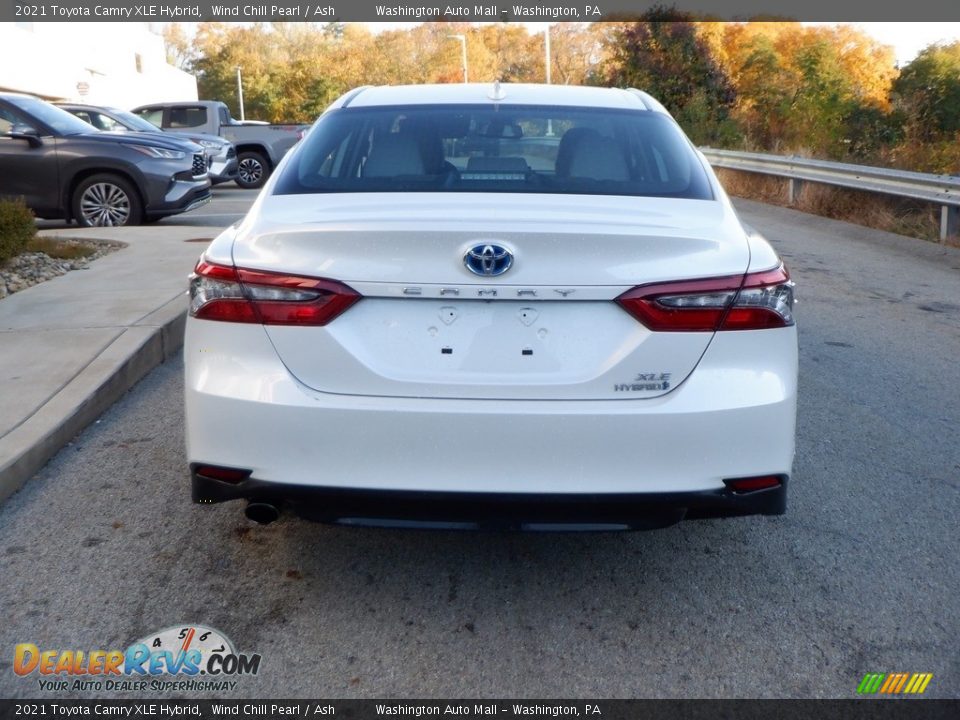 2021 Toyota Camry XLE Hybrid Wind Chill Pearl / Ash Photo #9