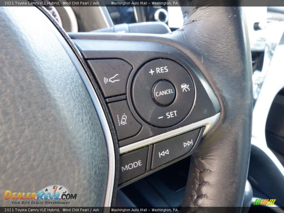 2021 Toyota Camry XLE Hybrid Steering Wheel Photo #30