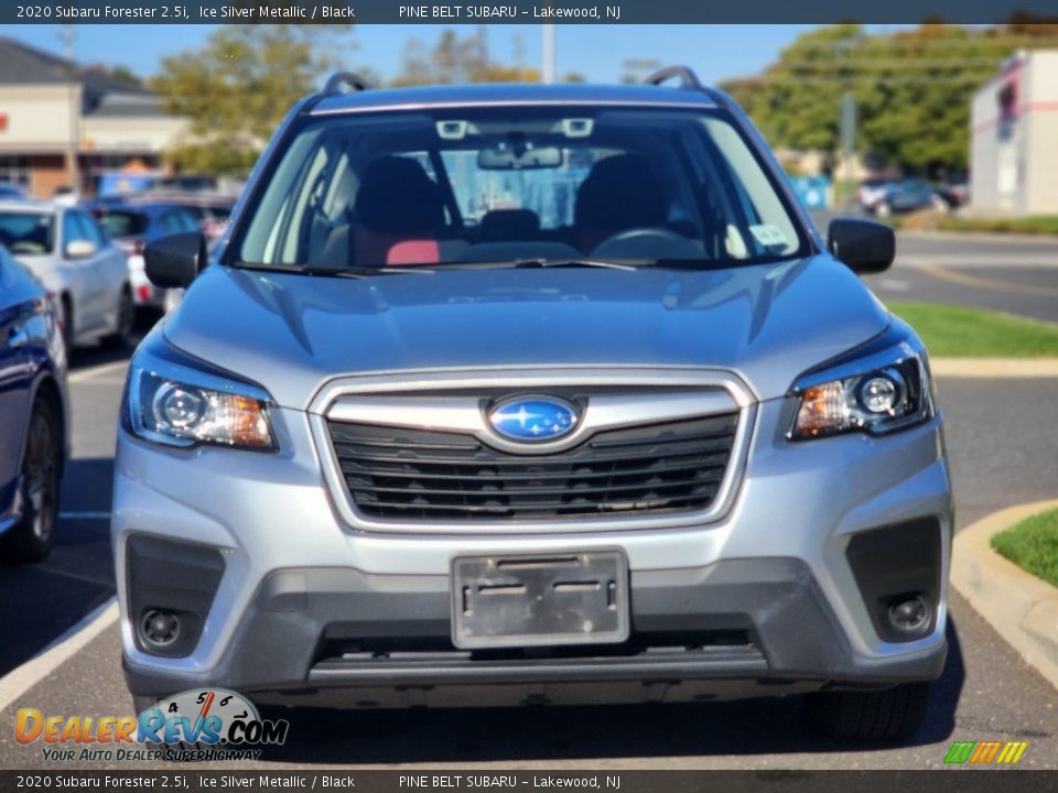 2020 Subaru Forester 2.5i Ice Silver Metallic / Black Photo #2