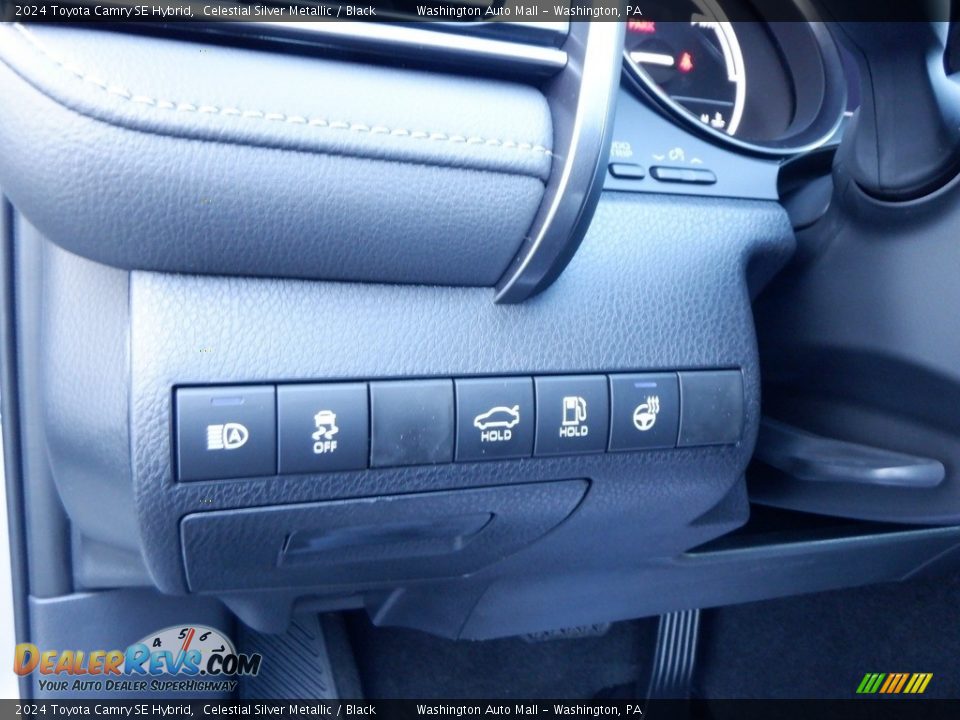 Controls of 2024 Toyota Camry SE Hybrid Photo #11