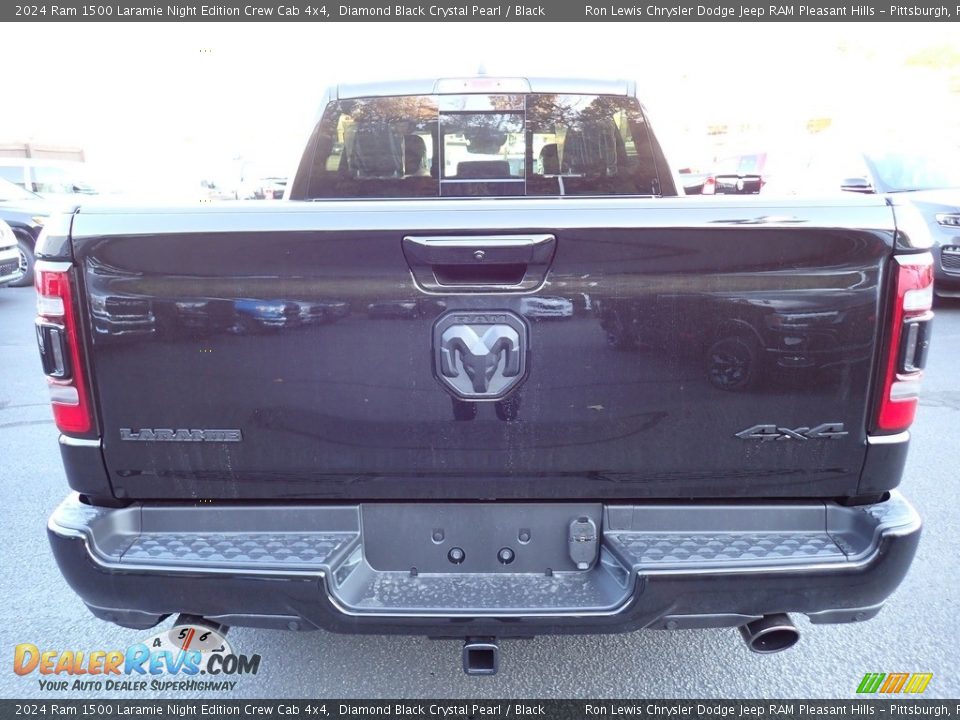 2024 Ram 1500 Laramie Night Edition Crew Cab 4x4 Diamond Black Crystal Pearl / Black Photo #4