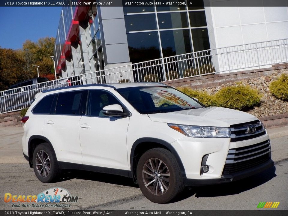 2019 Toyota Highlander XLE AWD Blizzard Pearl White / Ash Photo #1