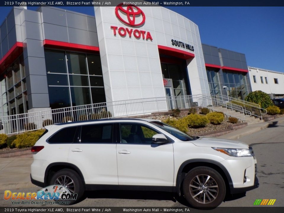 2019 Toyota Highlander XLE AWD Blizzard Pearl White / Ash Photo #2