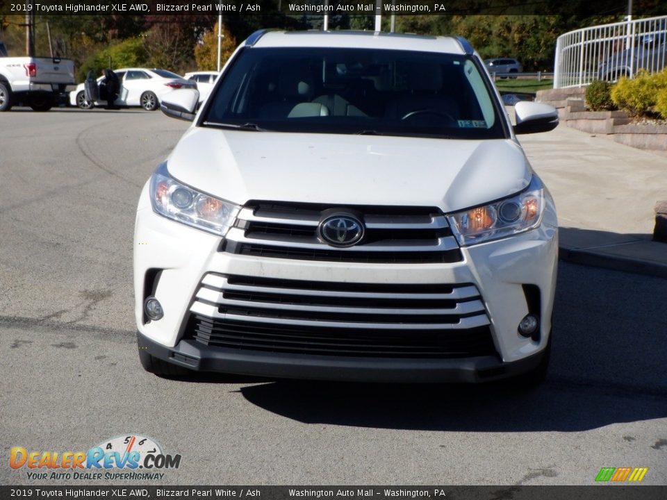 2019 Toyota Highlander XLE AWD Blizzard Pearl White / Ash Photo #4