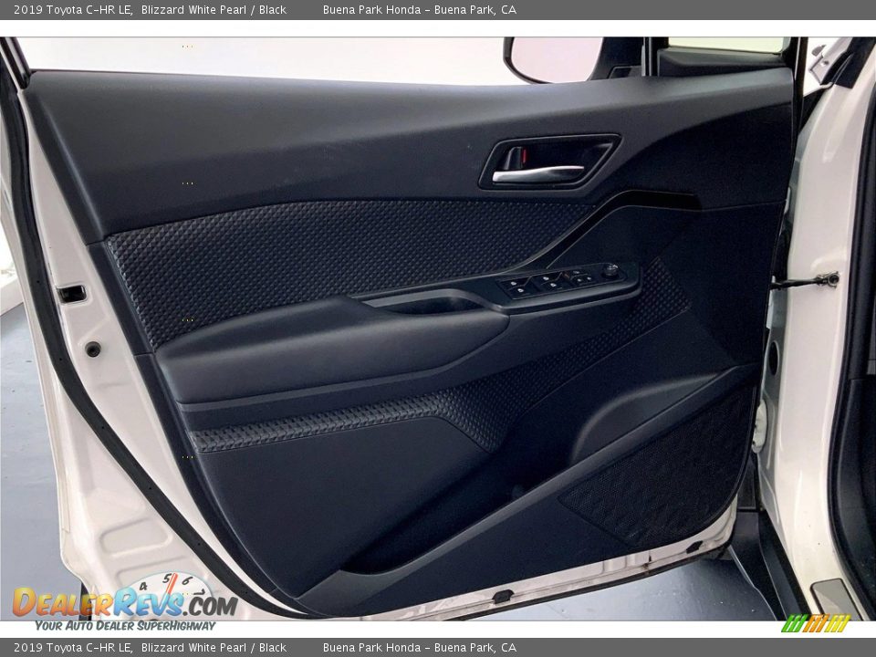 Door Panel of 2019 Toyota C-HR LE Photo #25