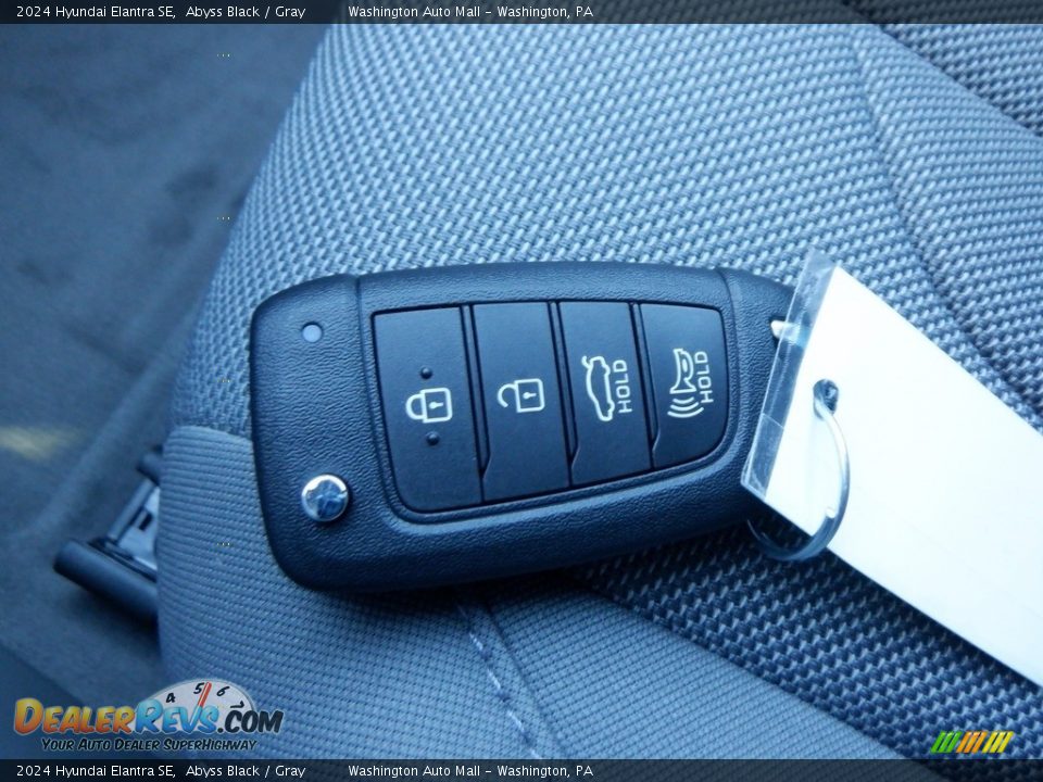 Keys of 2024 Hyundai Elantra SE Photo #26