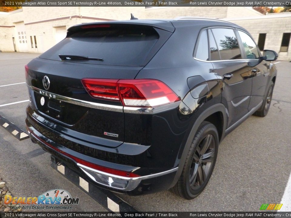 Deep Black Pearl 2021 Volkswagen Atlas Cross Sport SE Technology R-Line 4Motion Photo #4