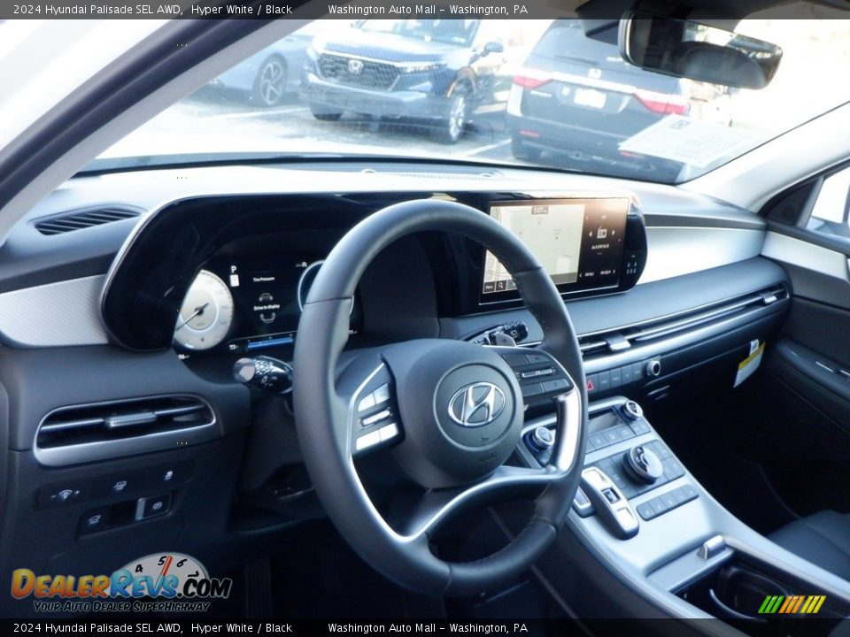 Dashboard of 2024 Hyundai Palisade SEL AWD Photo #8