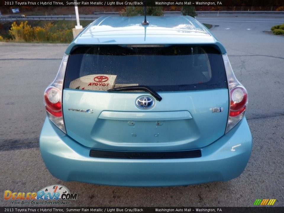 2013 Toyota Prius c Hybrid Three Summer Rain Metallic / Light Blue Gray/Black Photo #8