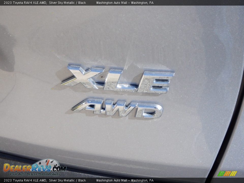 2023 Toyota RAV4 XLE AWD Logo Photo #9
