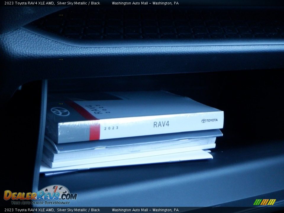 Books/Manuals of 2023 Toyota RAV4 XLE AWD Photo #32