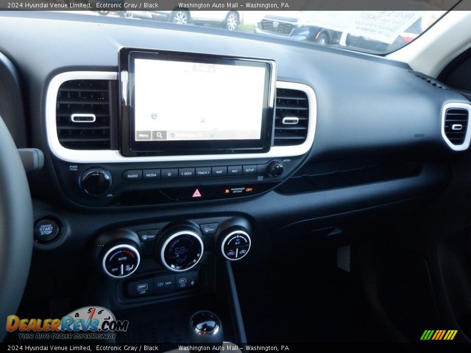 Dashboard of 2024 Hyundai Venue Limited Photo #15