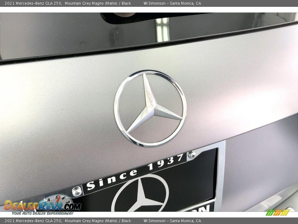 Color Sample of 2021 Mercedes-Benz GLA 250 Photo #7