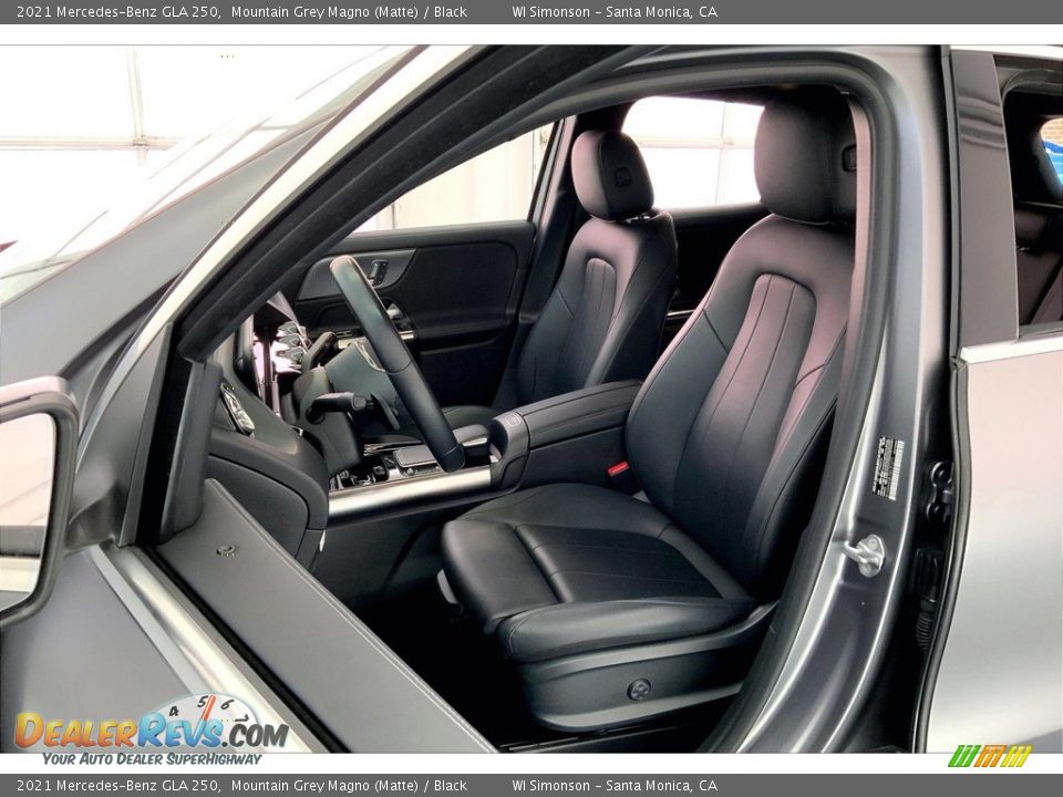 Front Seat of 2021 Mercedes-Benz GLA 250 Photo #18