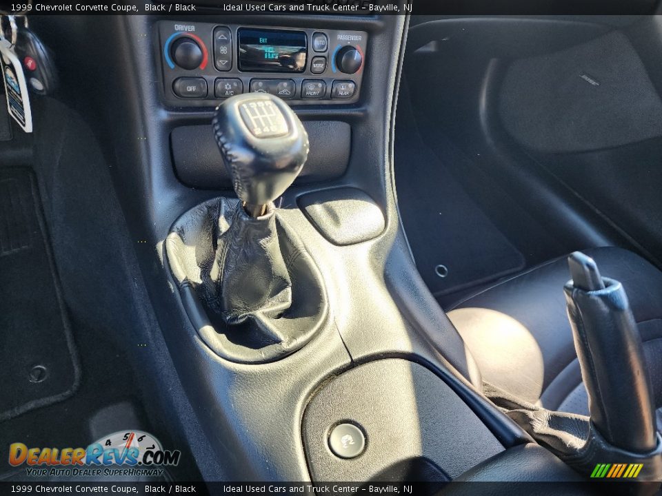 1999 Chevrolet Corvette Coupe Shifter Photo #20