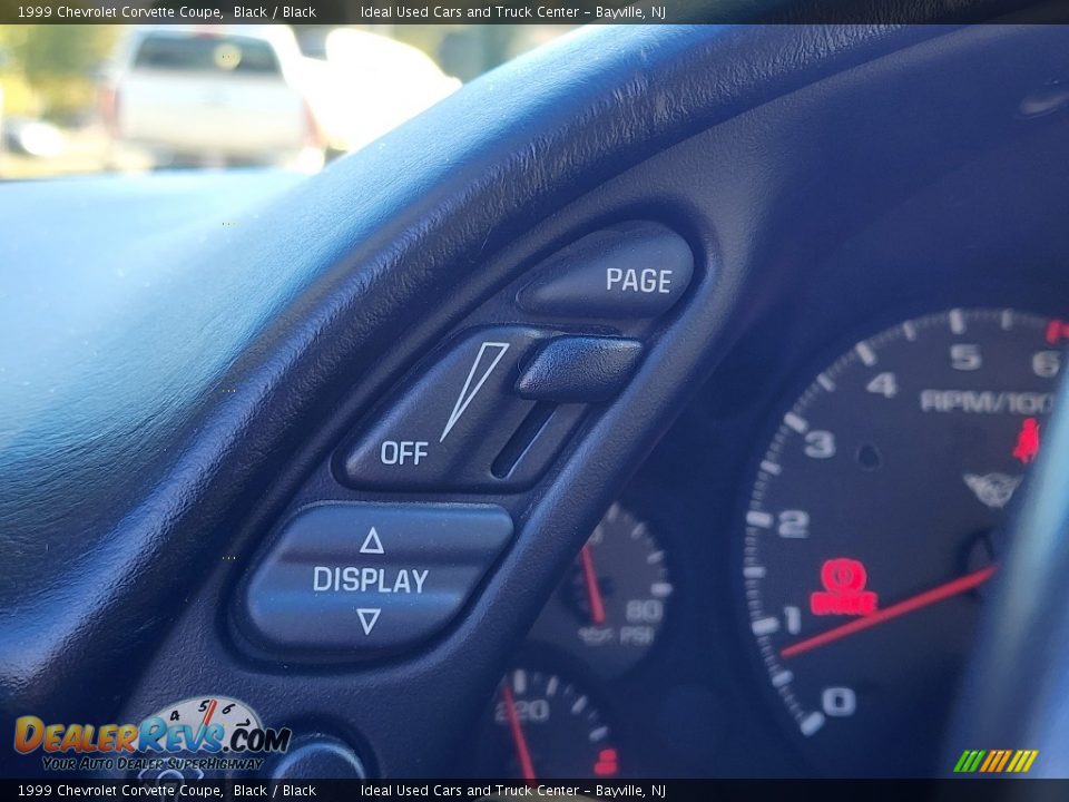 Controls of 1999 Chevrolet Corvette Coupe Photo #27