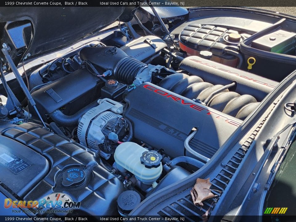 1999 Chevrolet Corvette Coupe 5.7 Liter OHV 16-Valve LS1 V8 Engine Photo #28
