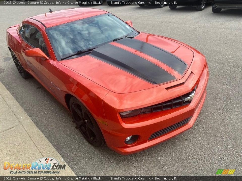 Front 3/4 View of 2013 Chevrolet Camaro SS Coupe Photo #5