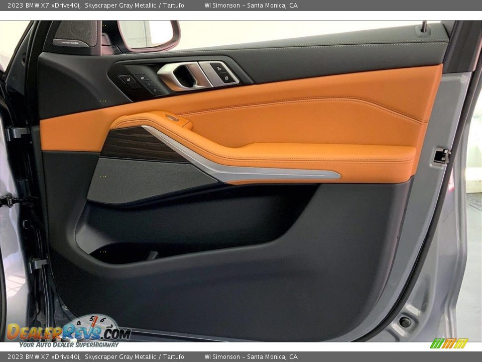 Door Panel of 2023 BMW X7 xDrive40i Photo #27