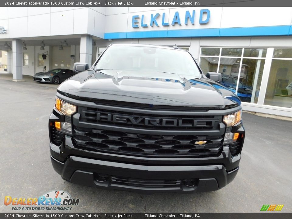 2024 Chevrolet Silverado 1500 Custom Crew Cab 4x4 Black / Jet Black Photo #4