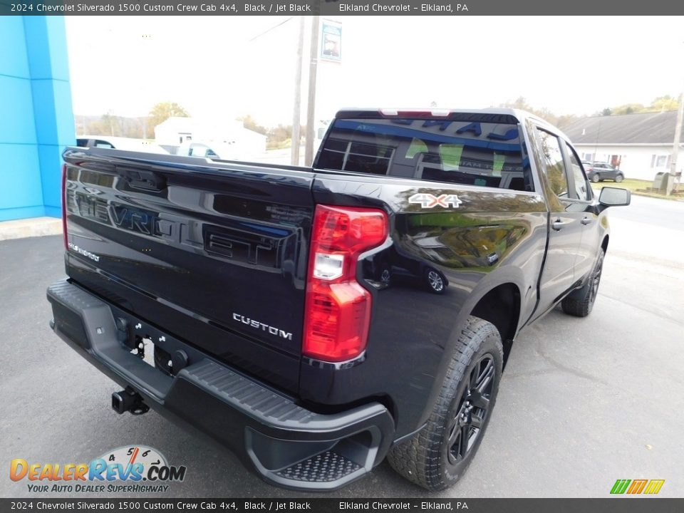 2024 Chevrolet Silverado 1500 Custom Crew Cab 4x4 Black / Jet Black Photo #9